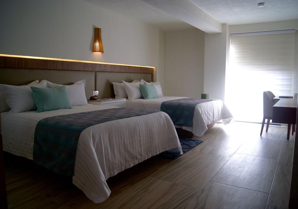 Hotel Velvet Plaza Guadalajara Extérieur photo