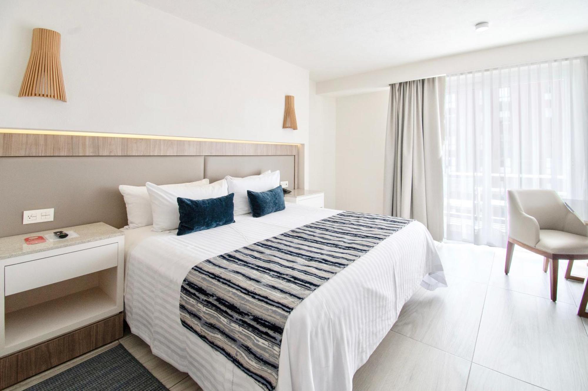 Hotel Velvet Plaza Guadalajara Extérieur photo