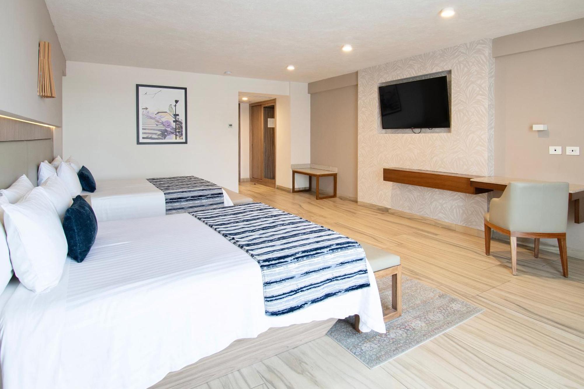 Hotel Velvet Plaza Guadalajara Extérieur photo