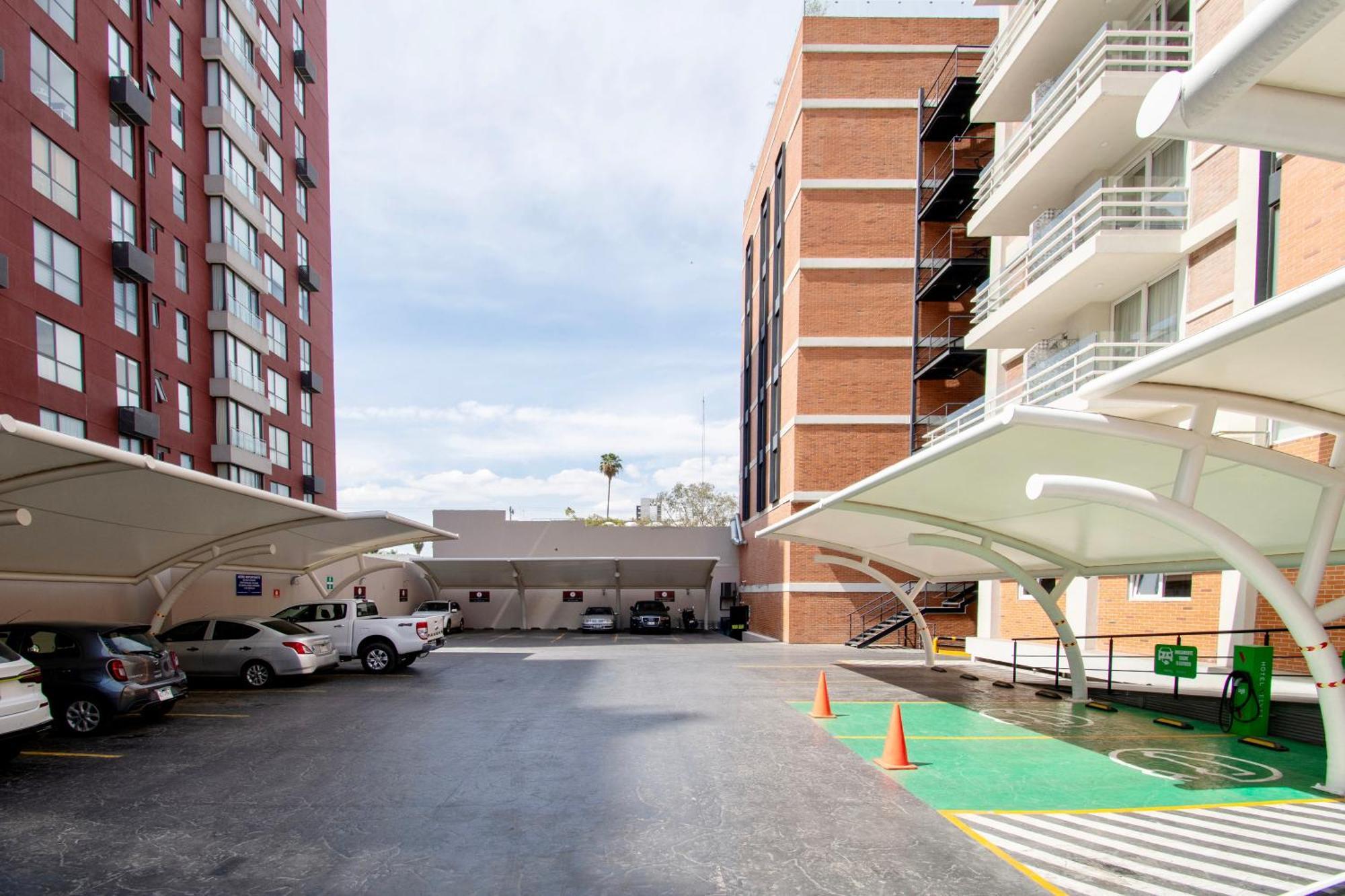 Hotel Velvet Plaza Guadalajara Extérieur photo